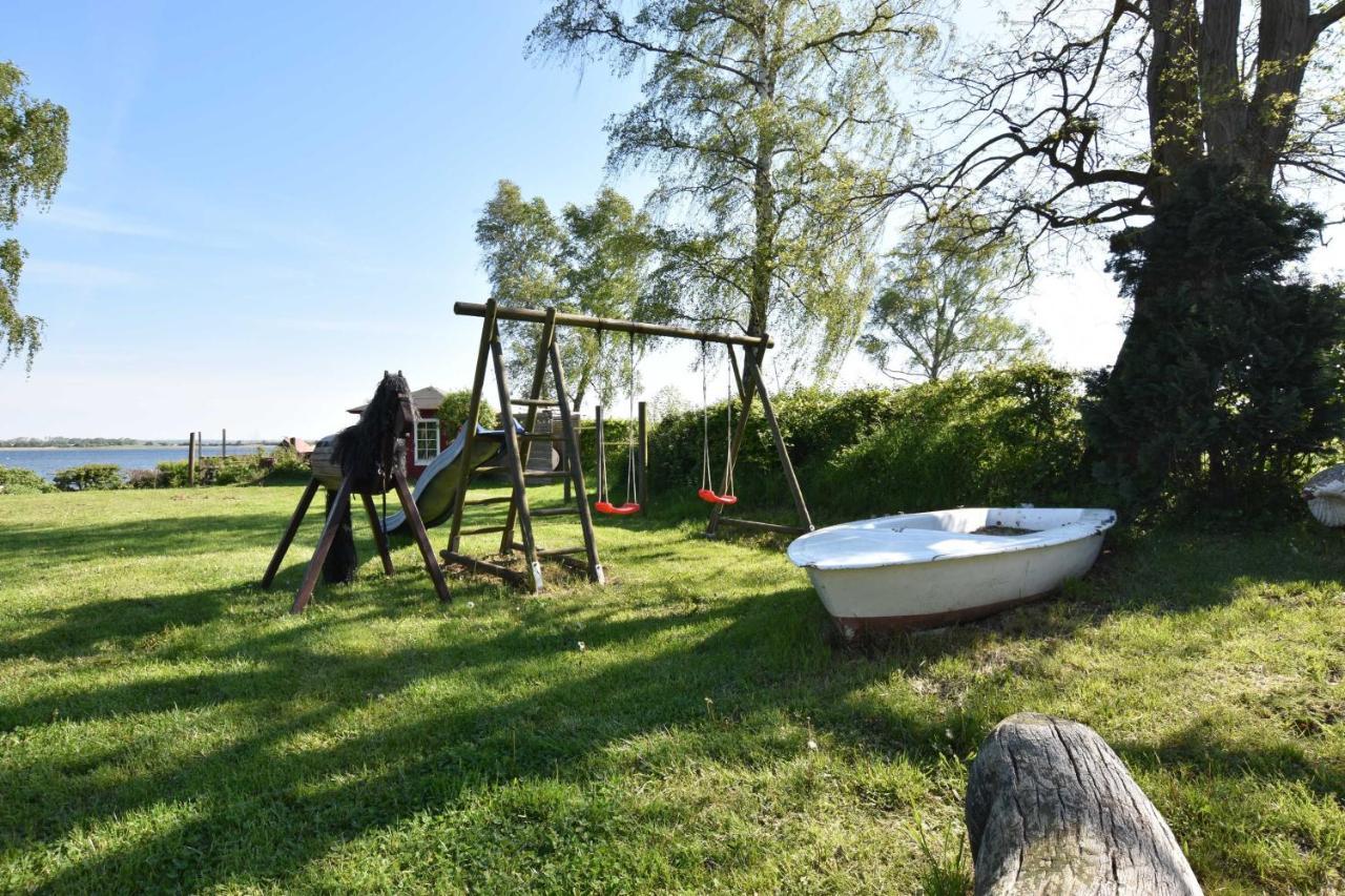 "Villa Seeheim" Ferienobjekt Direkt Am Wasser Ovs 692 Gustow  Екстериор снимка